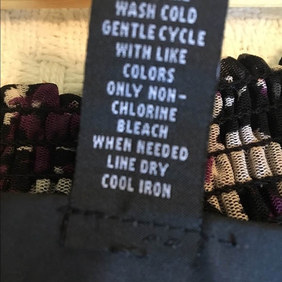 ❤️INC paisley top - Picture 7 of 7